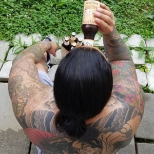 Meet your Posher, Emi.duz.